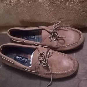 81/2W Sperry dockers